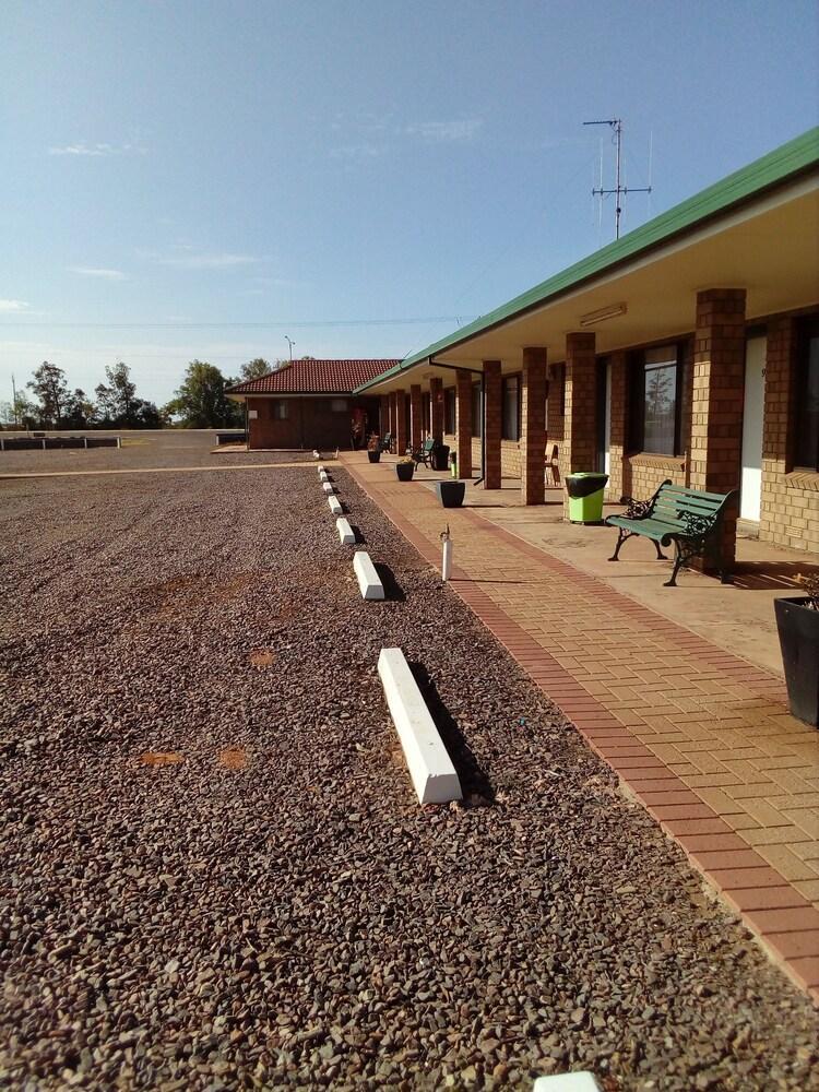 Airport Whyalla Motel Exterior foto