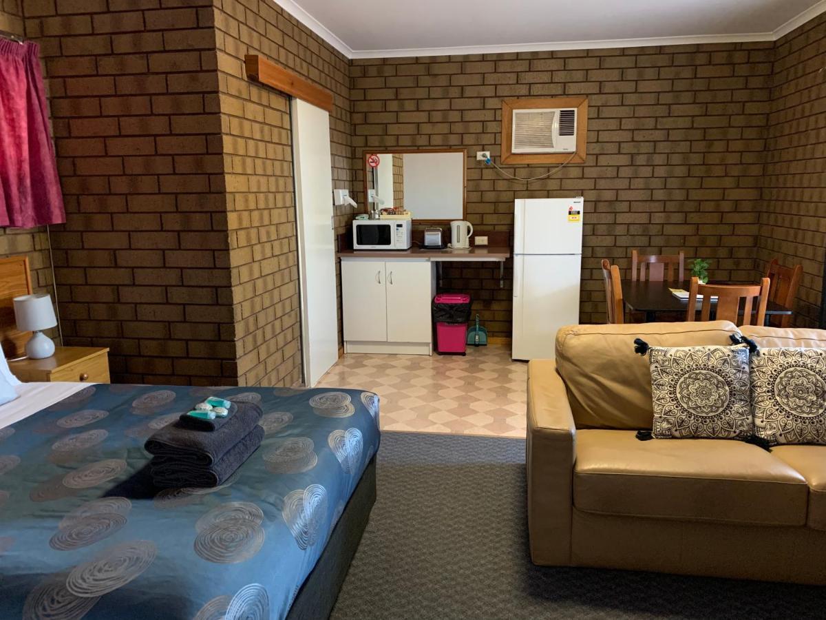 Airport Whyalla Motel Exterior foto