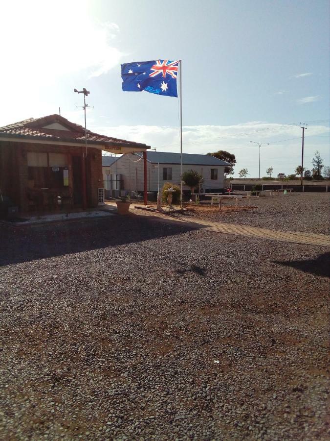 Airport Whyalla Motel Exterior foto