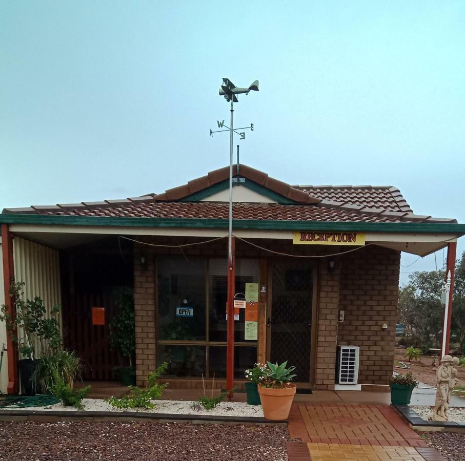 Airport Whyalla Motel Exterior foto